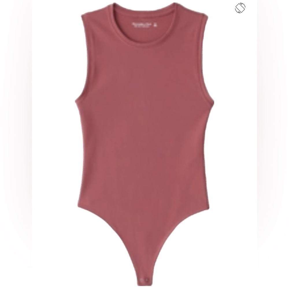 Abercrombie Seamless Crewneck Tank Bodysuit size M in Faded Red
